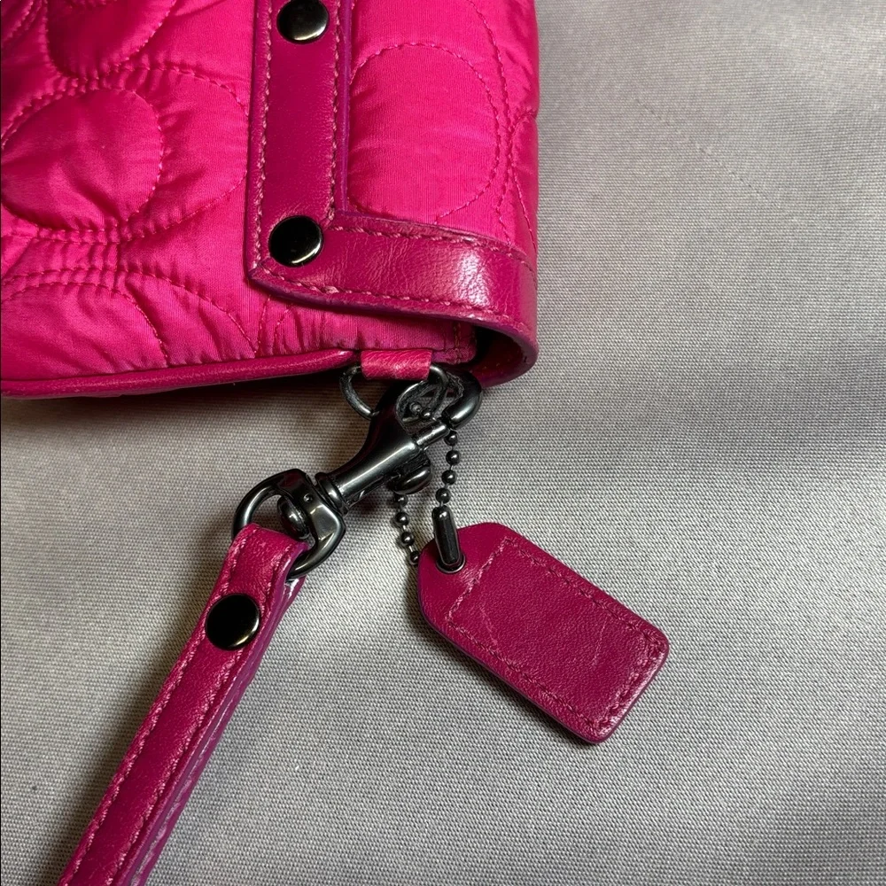 Coach Fushia Quilted Wristlet - Picture 11 of 11
